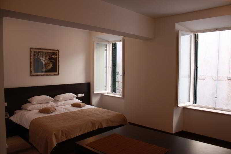 Celenga Apartments With Free Offsite Parking Dubrovnik Rom bilde