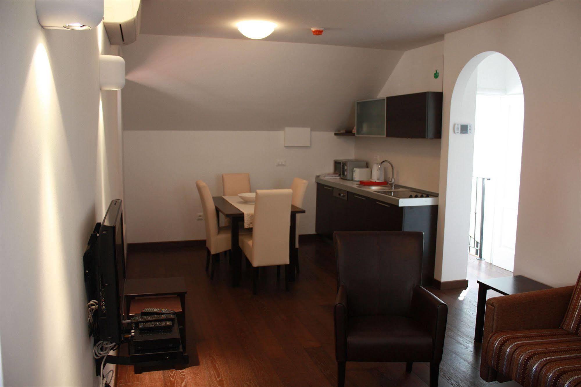 Celenga Apartments With Free Offsite Parking Dubrovnik Rom bilde